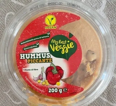 Front of pack, Hummus Spicy with red pepper